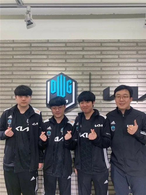 这些年轻球 这些年轻球